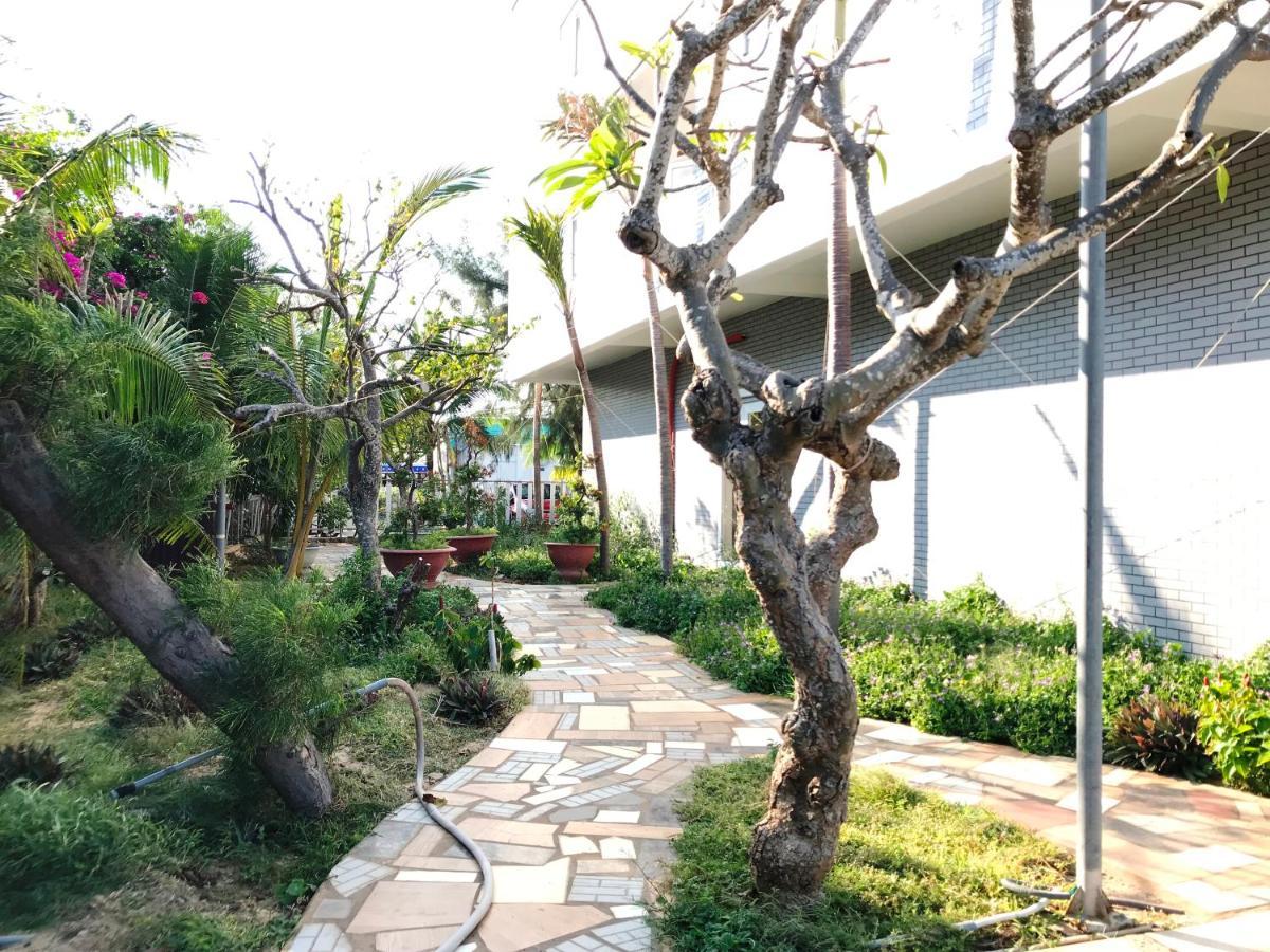Oceanward Hotel & Resort Long Hai Exterior foto